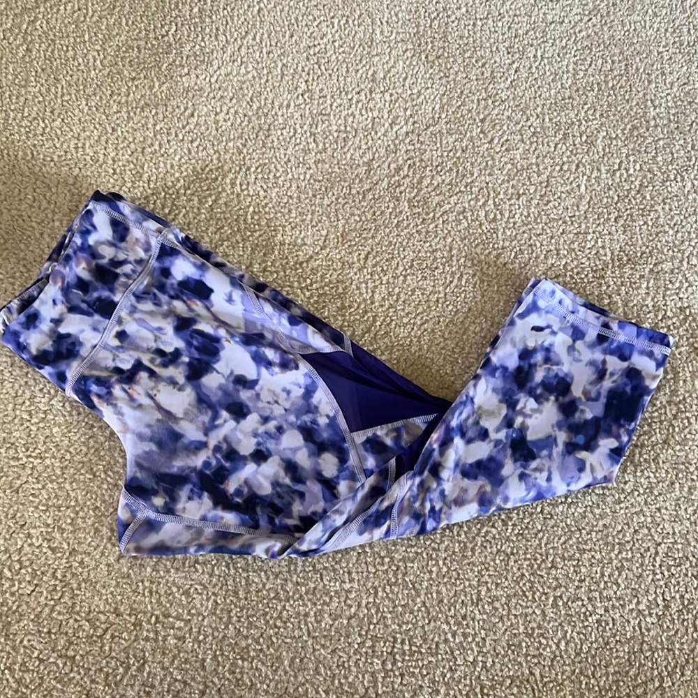 Old Navy Active cropped leggings